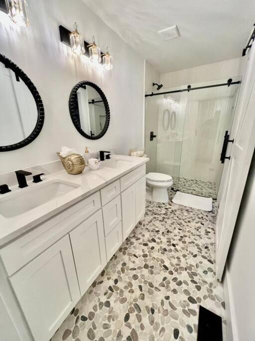Luxury City Loft In Gainesville B Exteriör bild