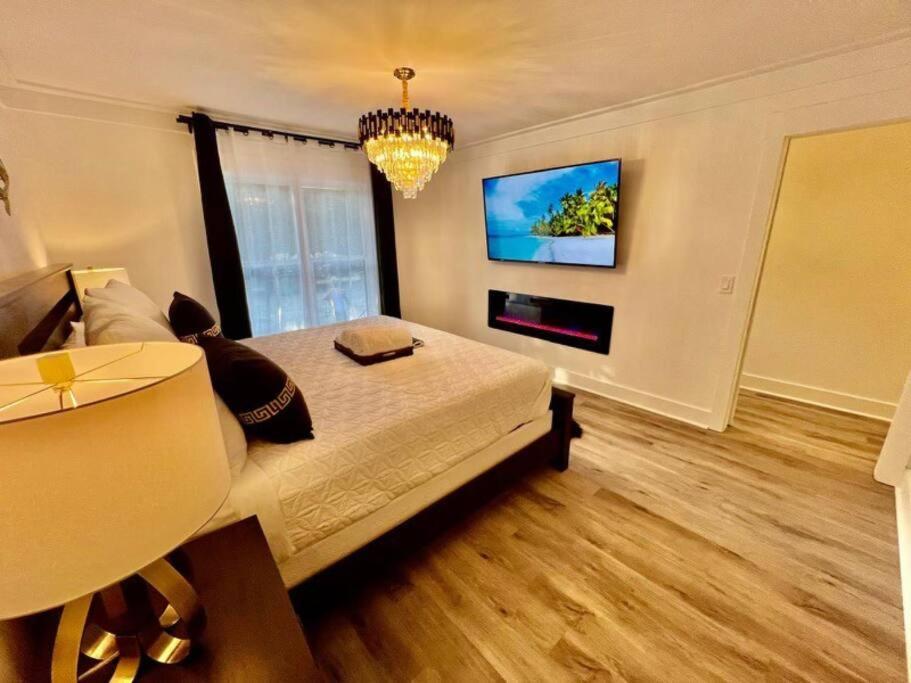 Luxury City Loft In Gainesville B Exteriör bild